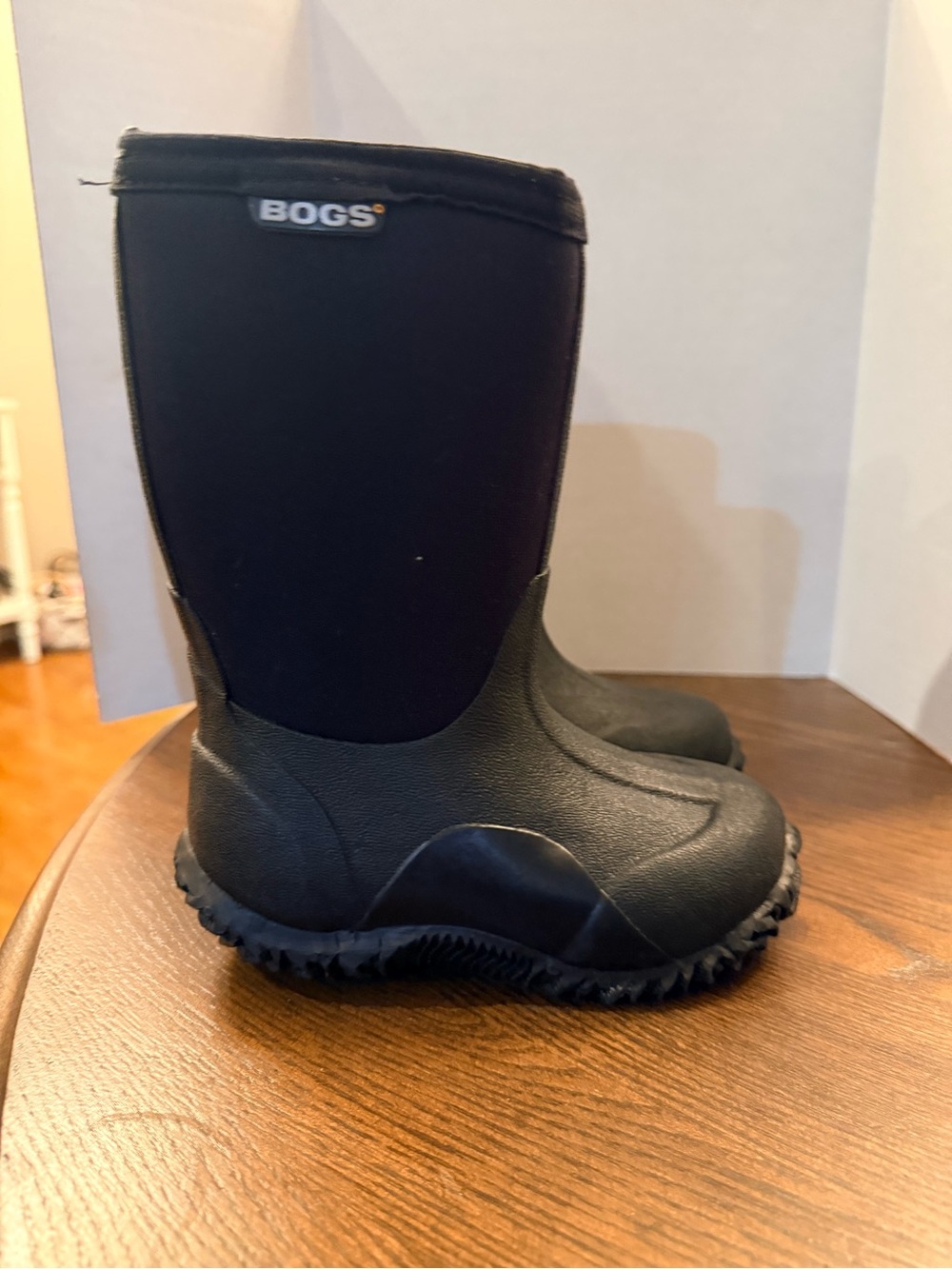 Bogs Kids Black Waterproof Rain & Snow Boots. Size 8